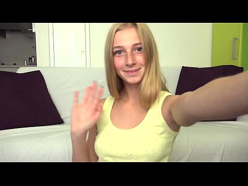 ❤️ Khi tôi buồn chán, tôi lười biếng thủ dâm âm hộ màu hồng của mình ❤️  Sex video  tại chúng tôi